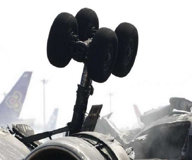 https://www.jagranimages.com/images/newimg/07082021/07_08_2021-plane_crash_july9_r5yriuh_9y2f89y_qvuomtc_tp6fvio20210807143918_21905893.jpg