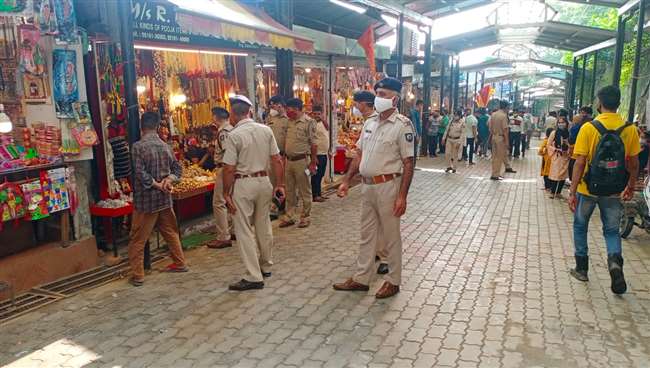 हिमाचल प्रदेश के मंदिरों में आने वाले श्रद्धालुओं को आरटीपीसीआर टेस्‍ट रिपोर्ट दिखाने पर ही एंट्री मिलेगी