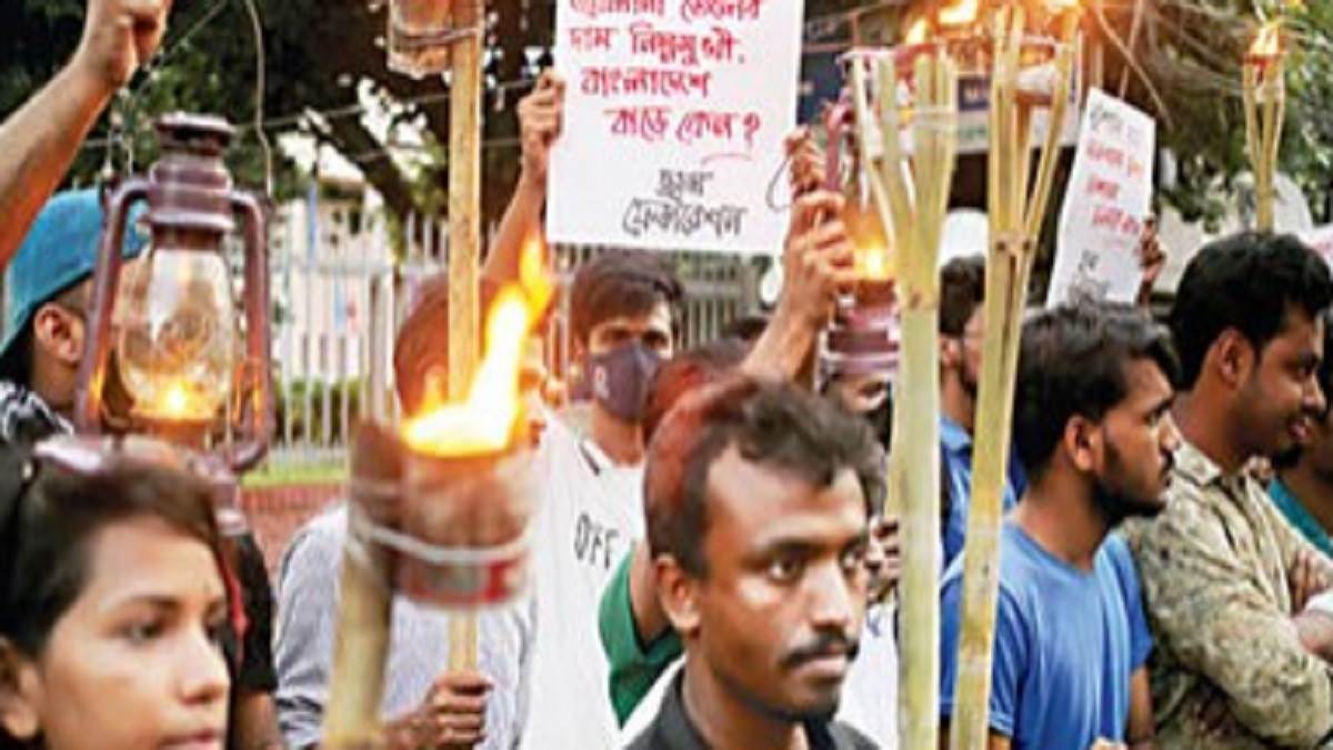 Bangladesh Fuel Prices Hike बांग्लादेश में 50 बढ़े पेट्रोलडीजल के दाम