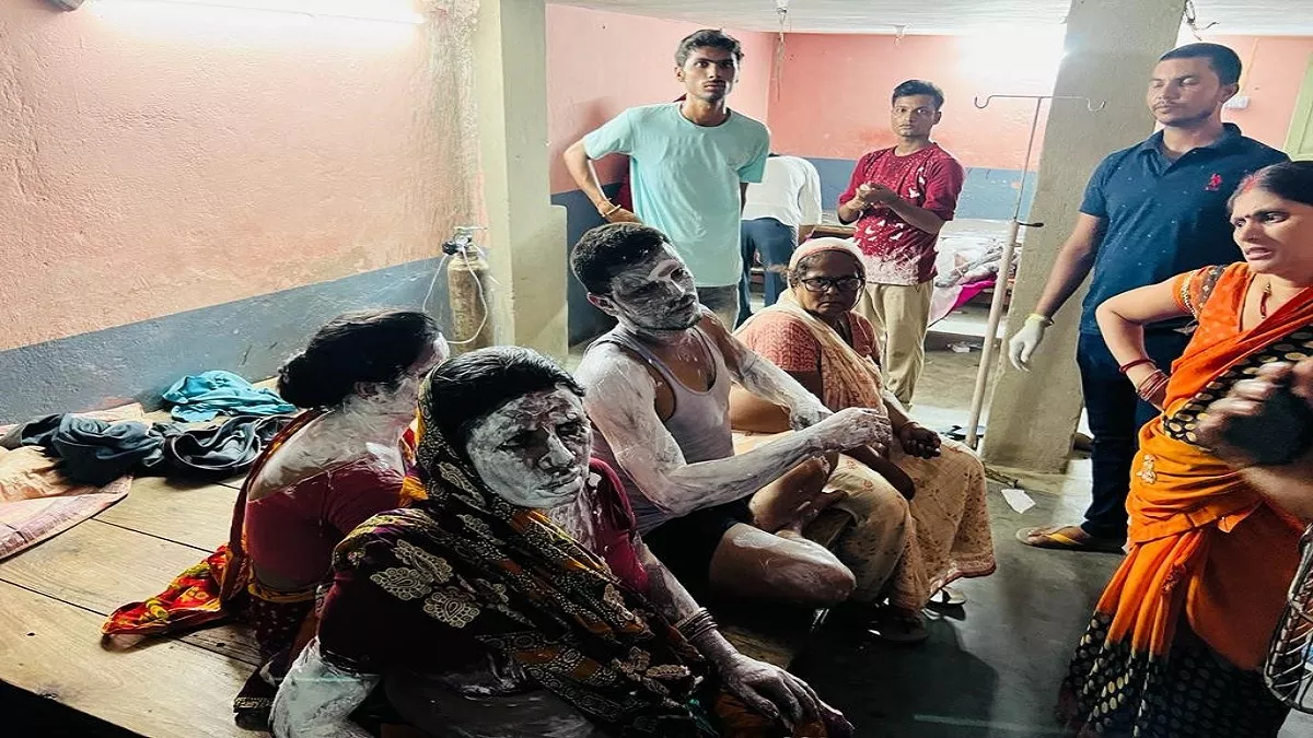 सीतामढ़ी के रीगा में रसोई गैस के रिसाव से लगी आग में मासूम सहित पांच लोग झुलसे