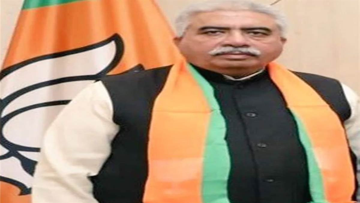 Rakesh Sachan लिपिक के प्रार्थना पत्र के बाद भी पुलिस ने दर्ज नहीं की