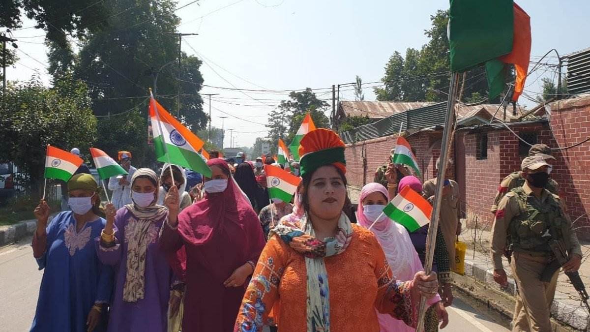 https://www.jagranimages.com/images/newimg/07082022/07_08_2022-tiranga_rally_in_anantnag_22961352.jpg