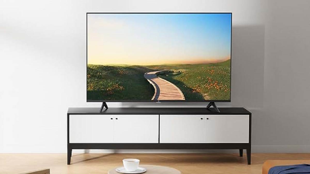 OnePlus TV के दाम गिरे औंधे मुंह, 33% की छूट पर अमेज़न ग्रेट फ्रीडम फेस्टिवल सेल से ले जाएं एक बेहतरीन LED TV