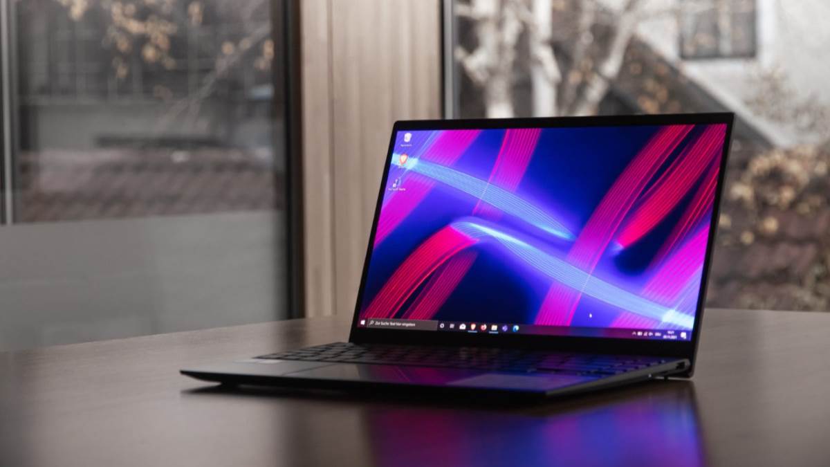 पैसे बचा लो! महंगाई का माथा ठिनका जब अमेज़न सेल पर i7 Laptops की कीमत हुई कई हज़ारों तक कम, एचपी और डेल ब्रांड शामिल