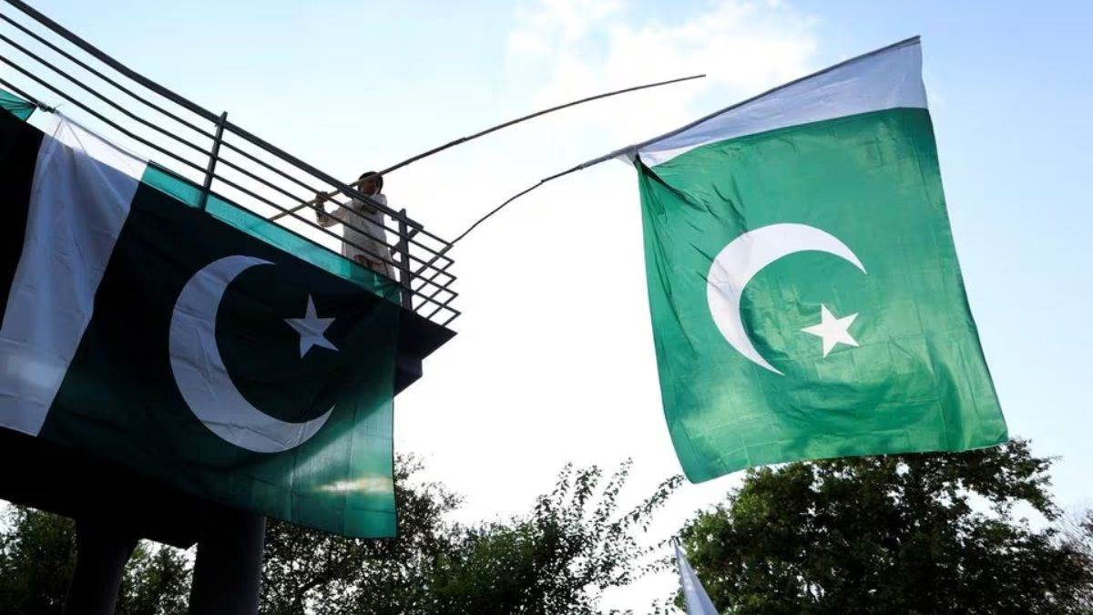 https://www.jagranimages.com/images/newimg/07082024/07_08_2024-pakistan_flag_23773968.jpg
