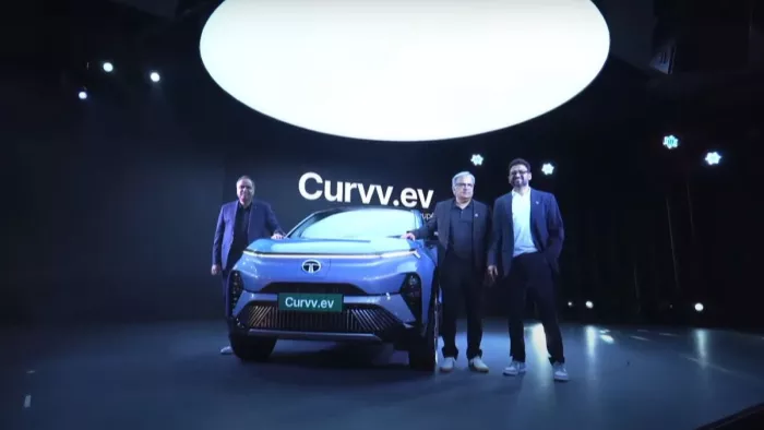 टाटा मोटर्स की ओर से Curvv EV को किस कीमत पर लॉन्च किया गया है। आइए जानते हैं।