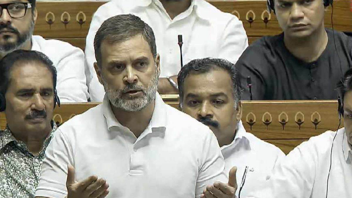 rahul gandhi expressed the pain of landslide affected wayanad in parliament