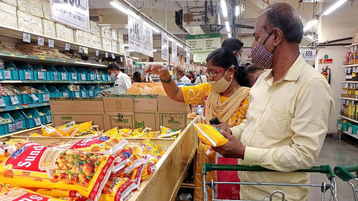https://www.jagranimages.com/images/newimg/07082025/07_08_2025-edible_oil_india_24006820.jpg