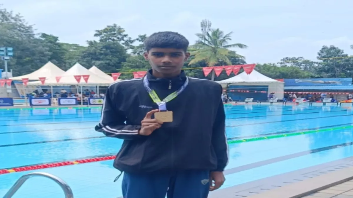 मीरजापुर में गंगा की लहरों से निकलकर राष्ट्रीय स्वर्ण तक पहुंचे चुनार के लाल नीतेश