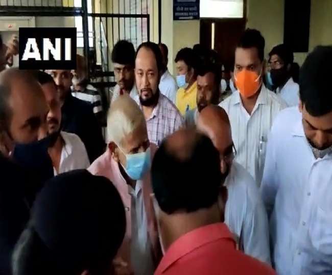 छत्तीसगढ़ के सीएम भूपेश बघेल के पिता नंदकुमार बघेल ( फोटो: एएनआई)