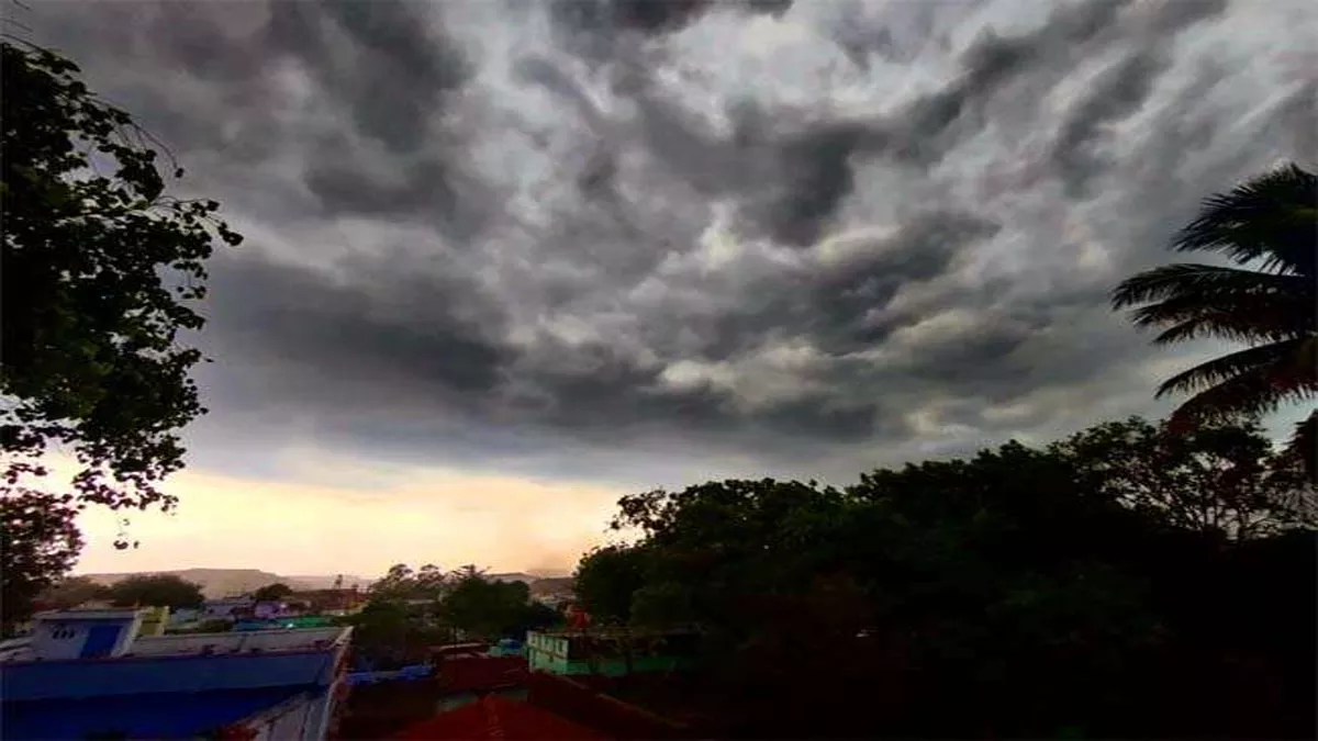 Dhanbad Weather: बंगाल की खाड़ी में उमड़ रहा बादलों का समूह... 11 से 13 तक  धनबाद में द‍िखेगा समुद्री तुफान का असर