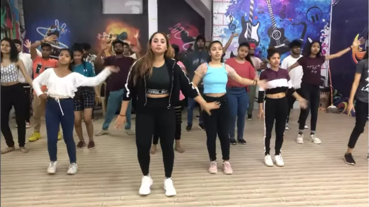 Rani Chatterjee Dance Video: रानी चटर्जी का वीडियो काफी पसंद किया जा रहा हैl