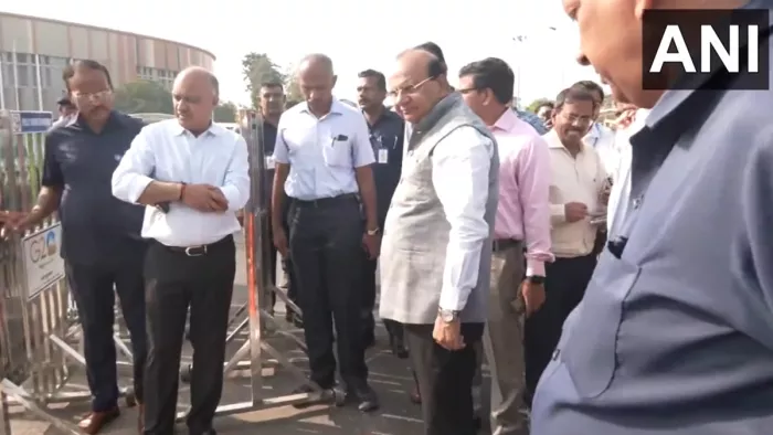 दिल्ली के उपराज्यपाल वीके सक्सेना ने किया भारत मंडपम का दौरा, तैयारियों का लिया जायजा।