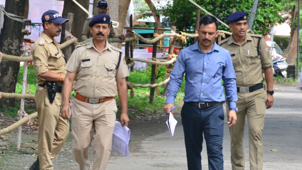 counting of votes will be held in bageshwar tomorrow evm is kept in three layer security
