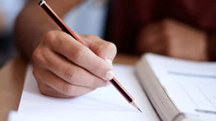 NEET एसएस की परीक्षा में विद्यार्थियों को डेढ़ घंटे पहले पहुंचने होगा