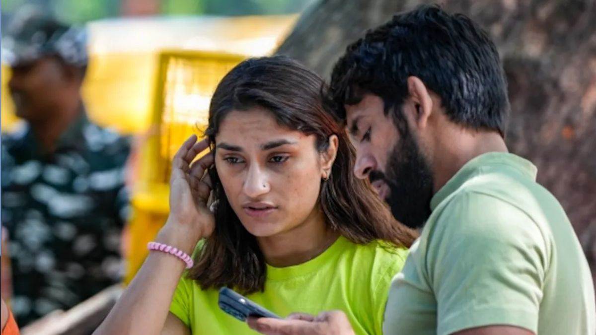 https://www.jagranimages.com/images/newimg/07092024/07_09_2024-vinesh_phogat_news_2_23792721_171053742.jpg