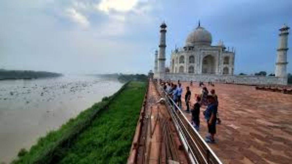 https://www.jagranimages.com/images/newimg/07092025/07_09_2025-agra_tajmahal_24038931.jpg