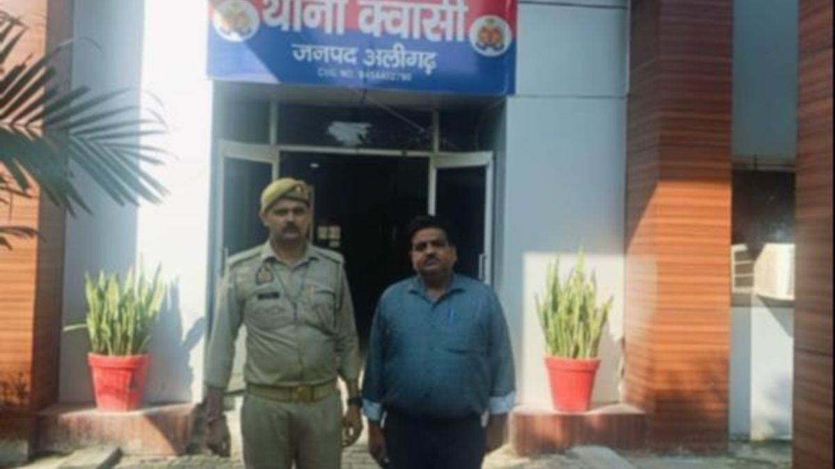 https://www.jagranimages.com/images/newimg/07092025/07_09_2025-aligarh_plice_wuarsi_s_24038878.jpg