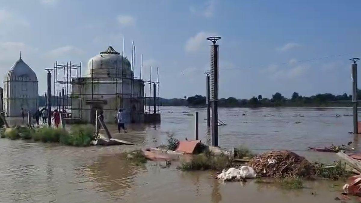 https://www.jagranimages.com/images/newimg/07092025/07_09_2025-bateshwar_waters_24038379.jpg