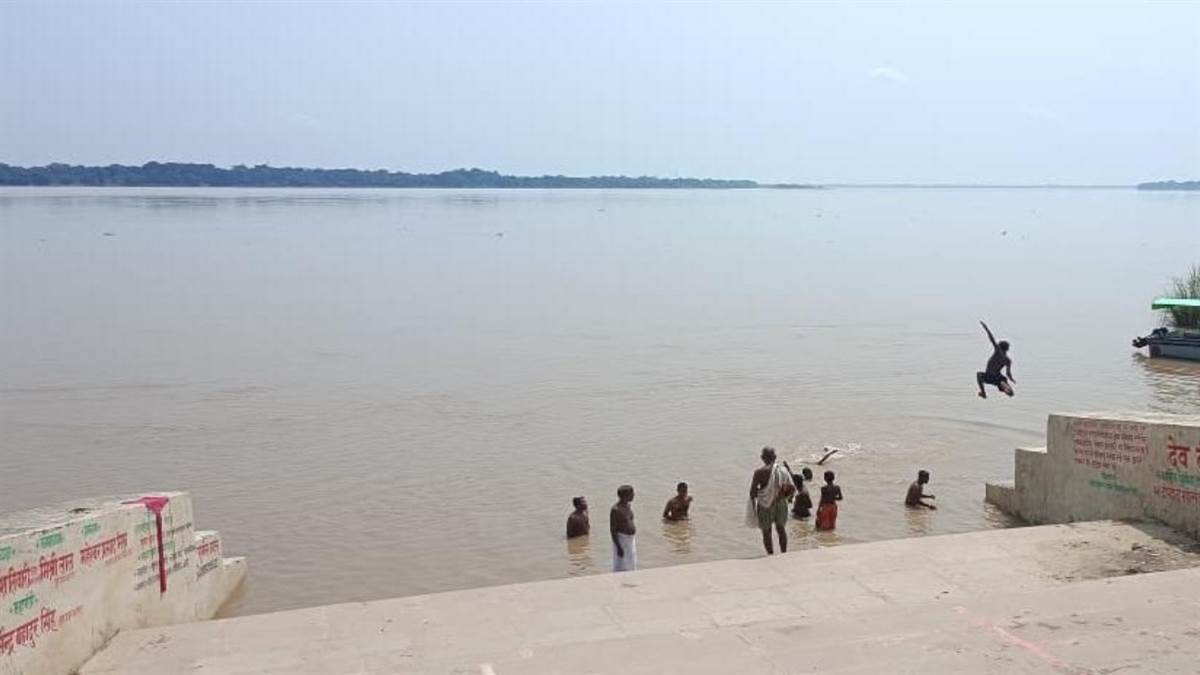 https://www.jagranimages.com/images/newimg/07092025/07_09_2025-bhadohi_24038778.jpg