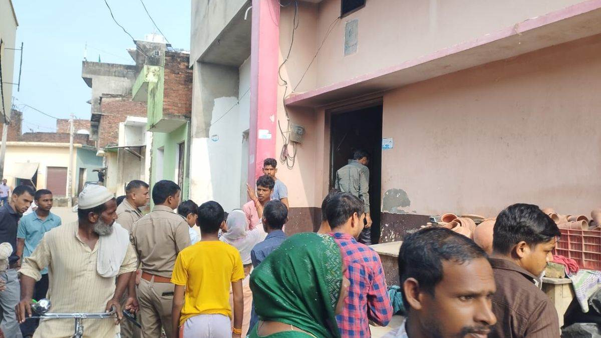 https://www.jagranimages.com/images/newimg/07092025/07_09_2025-cylender_leak_moradabad_24038688.jpg