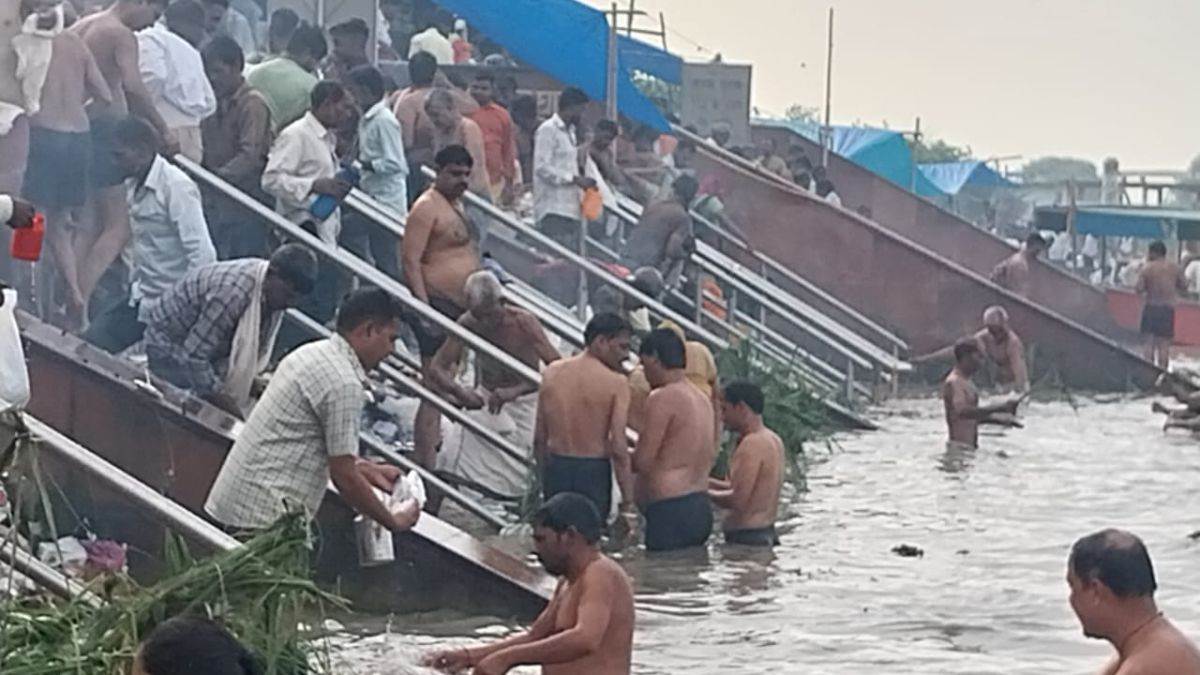 https://www.jagranimages.com/images/newimg/07092025/07_09_2025-ganga_snan_24038515.jpg