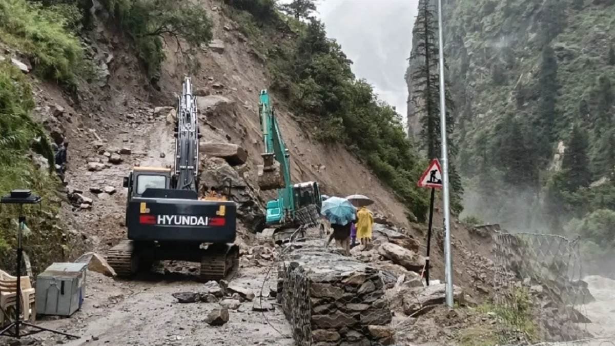 https://www.jagranimages.com/images/newimg/07092025/07_09_2025-landslide_24039193.jpg