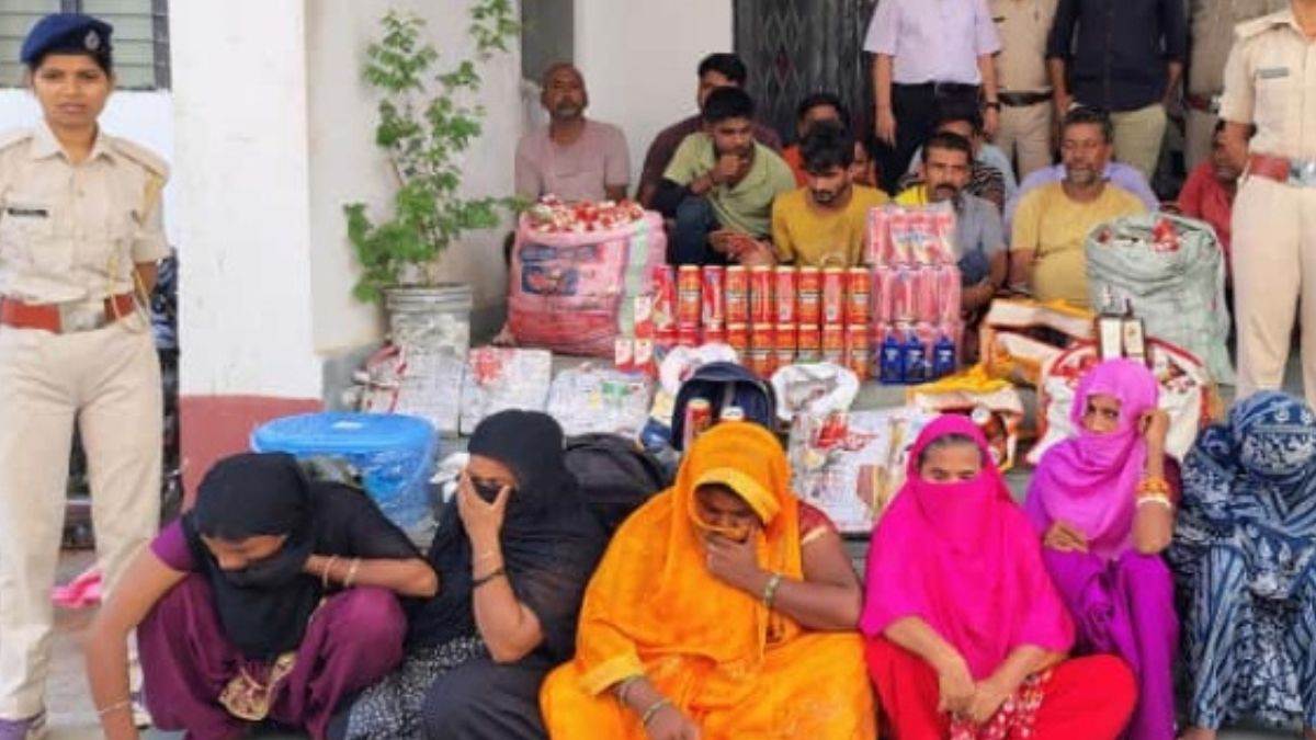 https://www.jagranimages.com/images/newimg/07092025/07_09_2025-liquior_sumggling_bihar_24038907.jpg