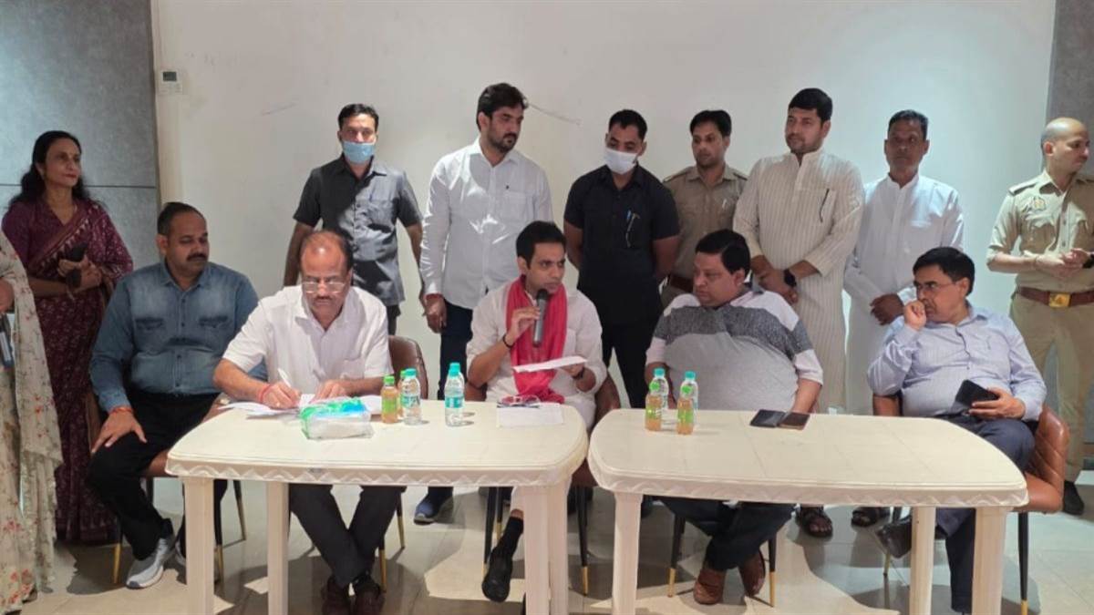 https://www.jagranimages.com/images/newimg/07092025/07_09_2025-noida_news_update_68_24038541.jpg