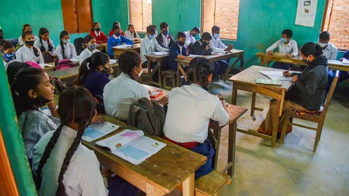 https://www.jagranimages.com/images/newimg/07092025/07_09_2025-school_pti_24038241.jpg