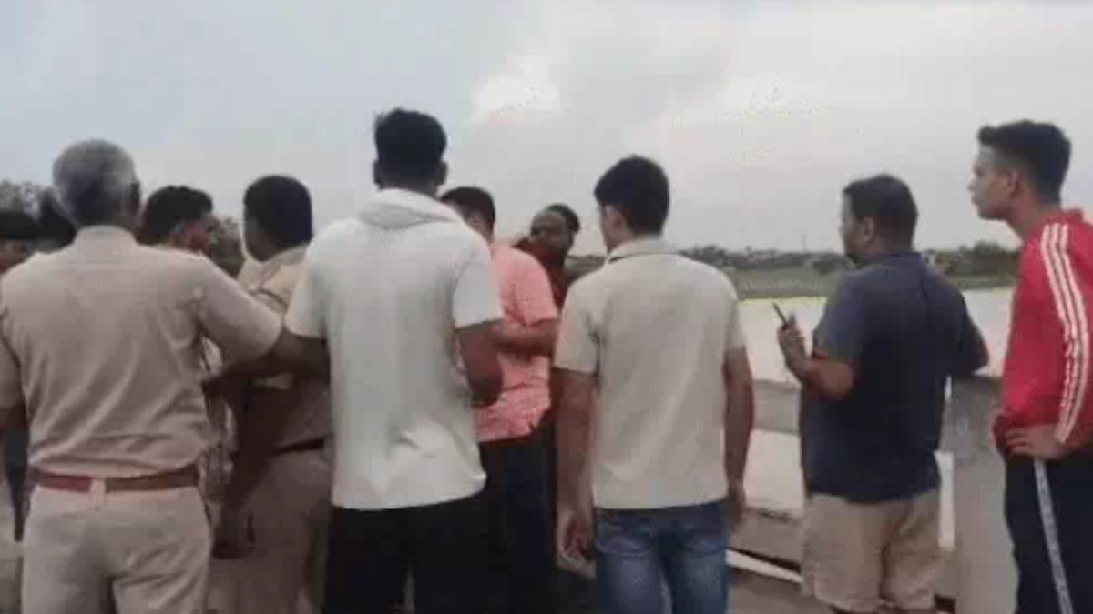 https://www.jagranimages.com/images/newimg/07092025/07_09_2025-suicide_24039267.jpg