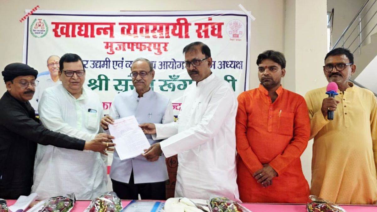 https://www.jagranimages.com/images/newimg/07092025/07_09_2025-suresh_roongta__24038680.jpg