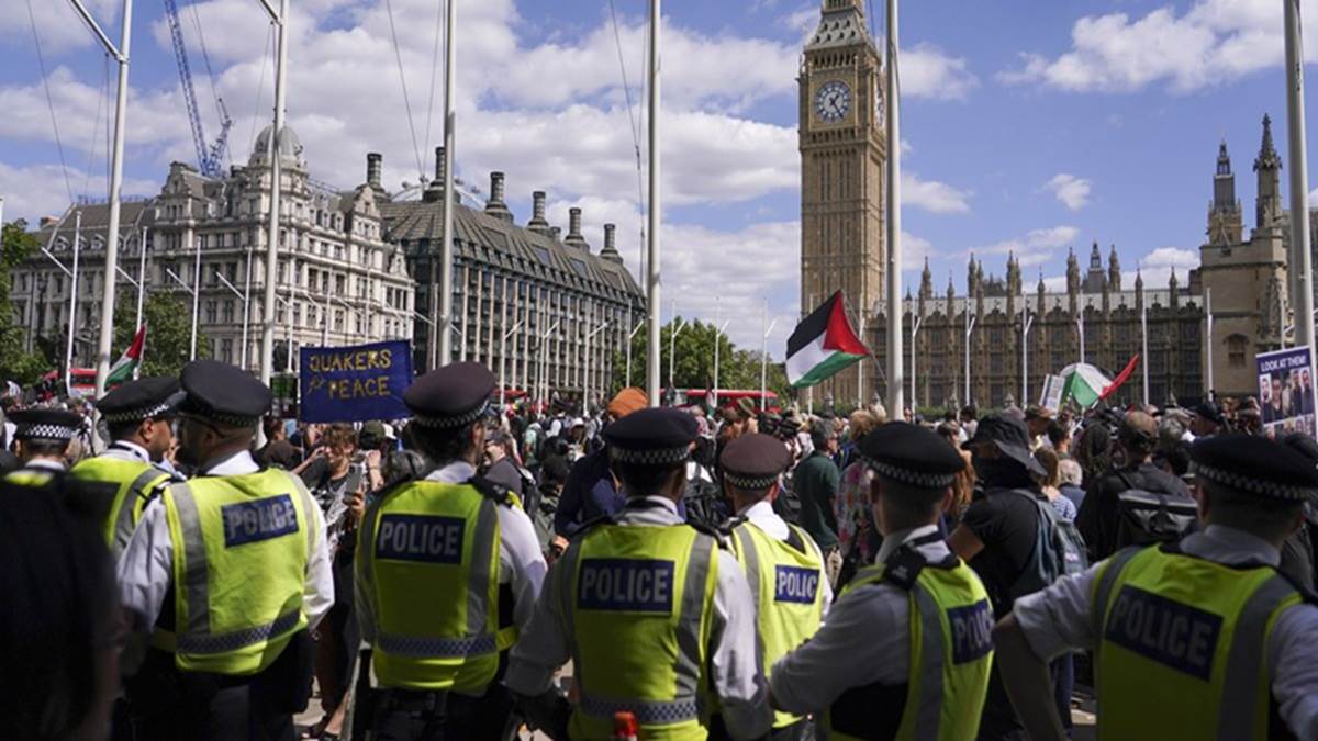 https://www.jagranimages.com/images/newimg/07092025/07_09_2025-uk-police_24038368_61448170.jpg