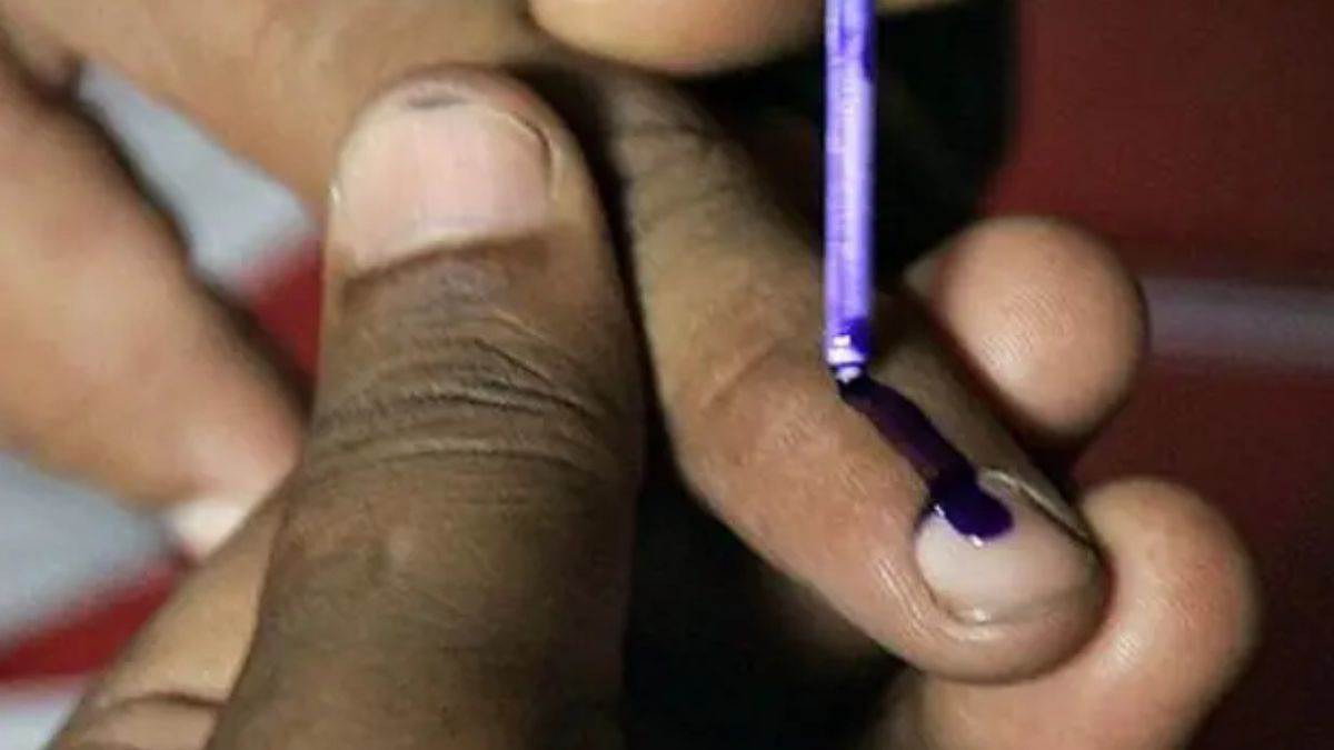 https://www.jagranimages.com/images/newimg/07092025/07_09_2025-voting_24037939_18299954.jpg