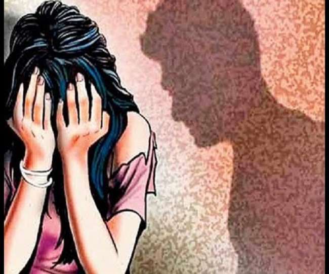 मुजफ्फरनगर में सौतेले पिता पर दुष्कर्म व मां पर वेश्यावृत्ति का मुकदमा।