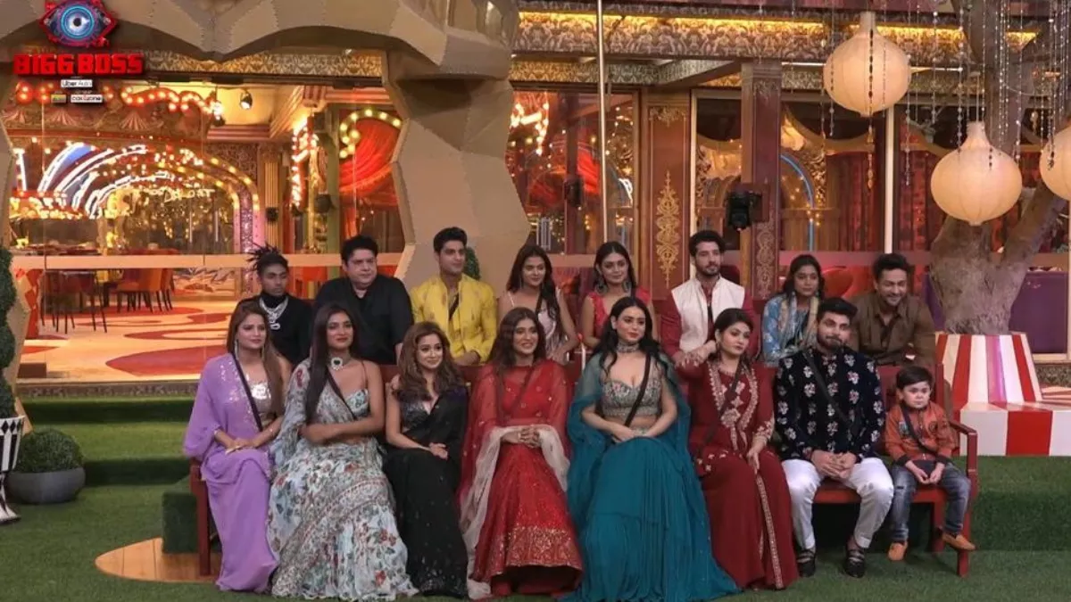 BB 16 Weekend Ka Vaar LIVE: सलमान खान ने 10 घरवालों को दी स्पेशल पार्टी, बाकी के बीच हुई घमासान लड़ाई