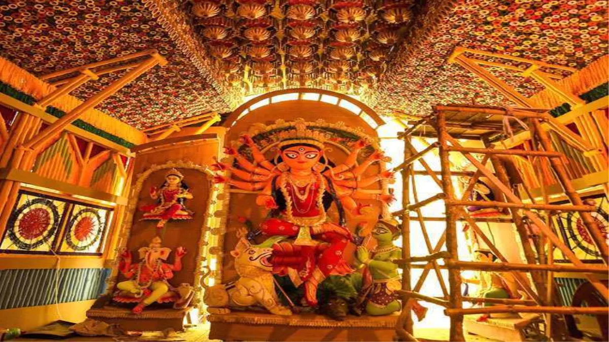 Durga Puja: बंगाल की दुर्गा पूजा विश्व धरोहर की सूची में शामिल, सीएम ममता बनर्जी बोली- थैंक्यू यूनेस्को, हुआ कार्निवाल का आयोजन