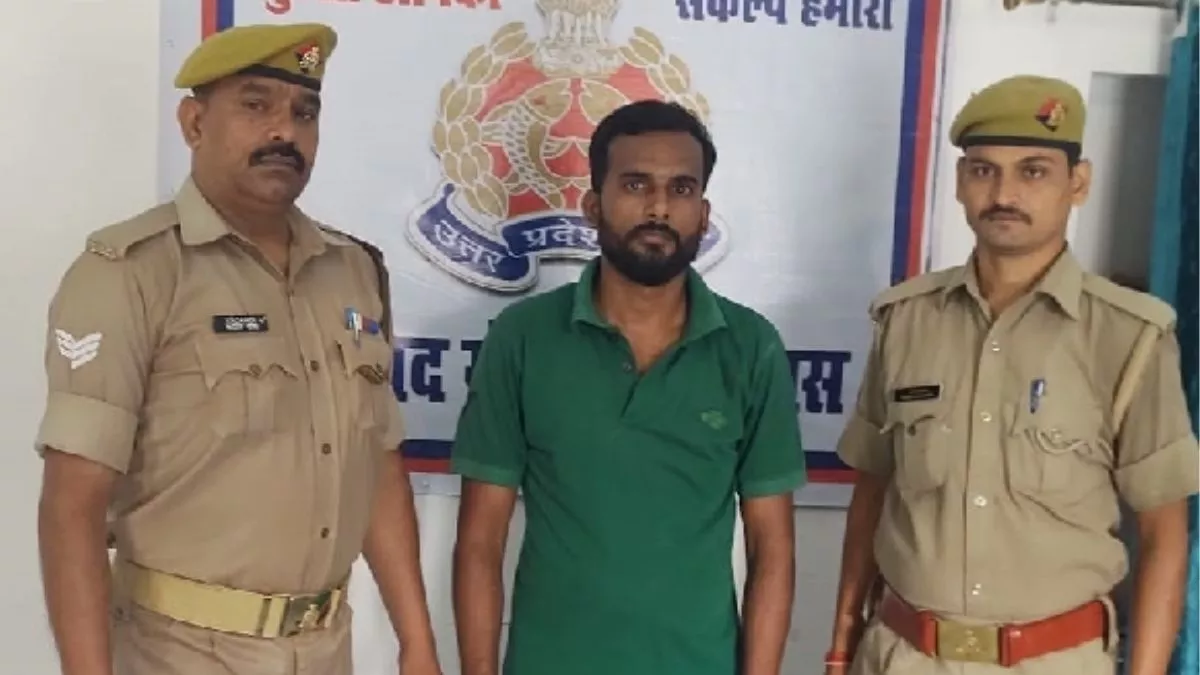 Gorakhpur: सीएम योगी पर अभद्र टिप्पणी करने वाला सपा नेता गिरफ्तार, कन्या पूजन की फोटो लगाकर उड़ाया था मजाक