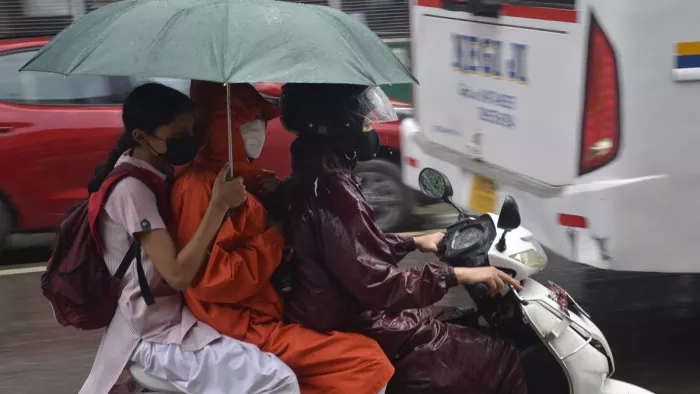 Weather Red Alert : ऊधमसिंह नगर को छोड़कर कुमाऊं के सभी जिलों में स्कूल बंद। जागरण