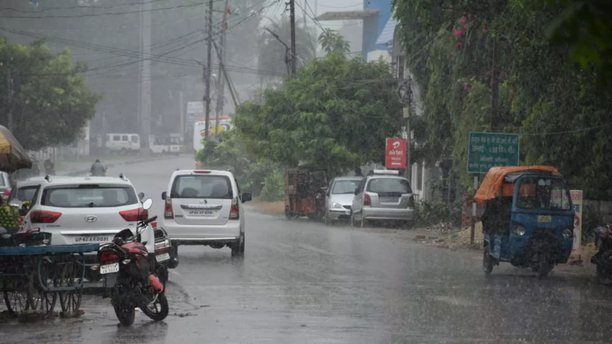 Weather Update in Uttar Pradesh Today: Retreating Monsoon