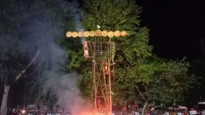 छत्तीसगढ़ में दशहरा पर रावण का पुतला सही से नहीं जलने पर एक कर्मचारी निलंबित, चार को नोटिस