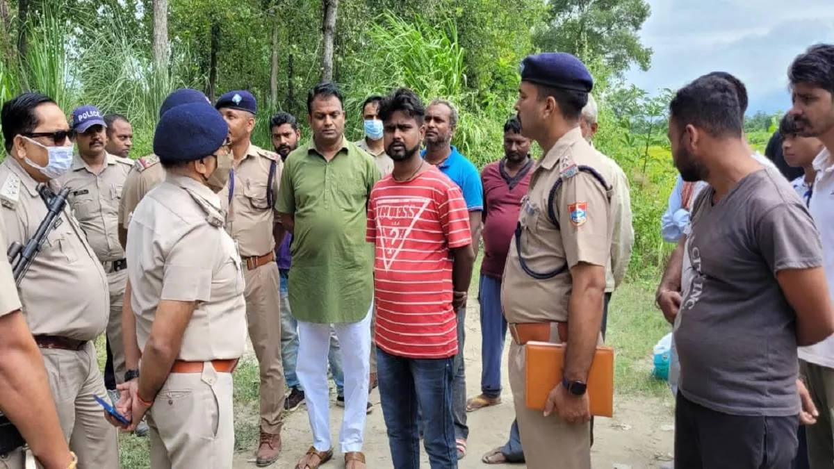 Uttarakhand News : किच्छा में शंभू के साथ ही मिली दूसरे व्यक्ति की चप्पलें खोलेगी हत्या का राज