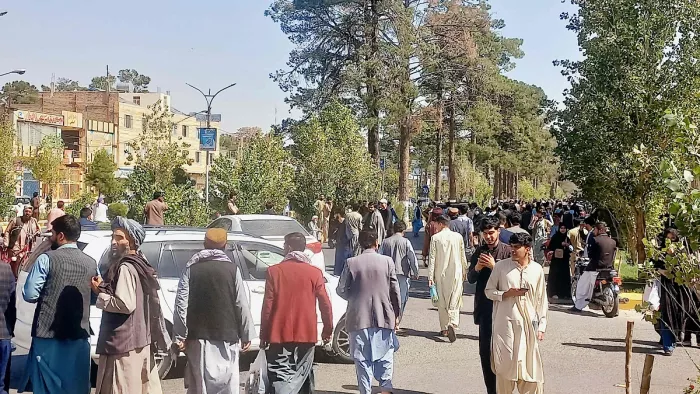 Earthquake in Afghanistan: भूकंप के झटकों से दहला अफगानिस्तान, 320 लोगों की मौत; जमींदोज हुए मकान (फोटो एएफपी)