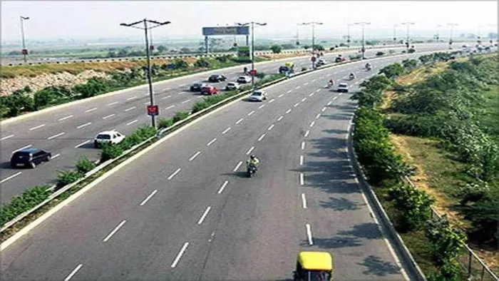Bundelkhand Expressway : बुंदेलखंड एक्सप्रेसवे में धांधली करने वालों पर योगी सरकार कसेगी शिकंजा; आदेश जारी