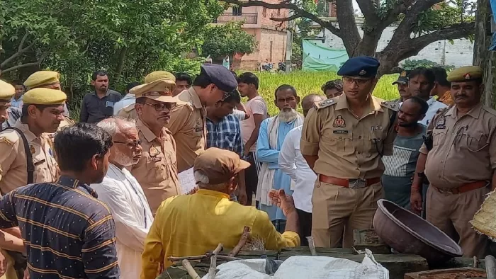धर्मसिंहवा थानाक्षेत्र में तीन तलाक का विरोध करने पर पति ने पत्नी को मौत के घाट उतार दिया।