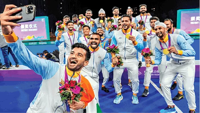 एशियाई खेलों में पहली बार पदक 100 के पार