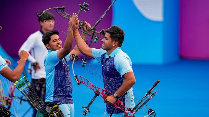 ओजस प्रवीण ने फाइनल में अभिषेक वर्मा को मात देकर गोल्ड मेडल जीता