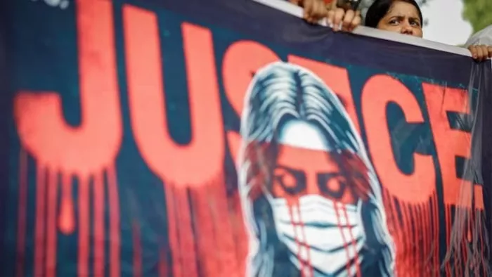Durga Puja 2024: आरजी कर मेडिकल कॉलेजी की पीड़िता ने अपनी बेटी को किया याद।(फोटो सोर्स: जागरण)