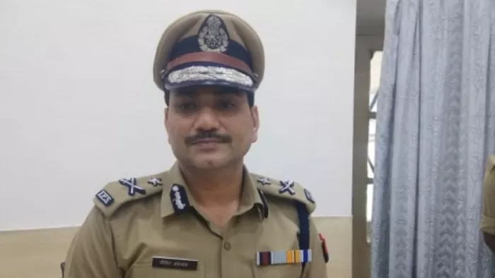 एक्शन में आए IPS मोहित अग्रवाल, 20 पुलिसकर्मियों का किया तबादला