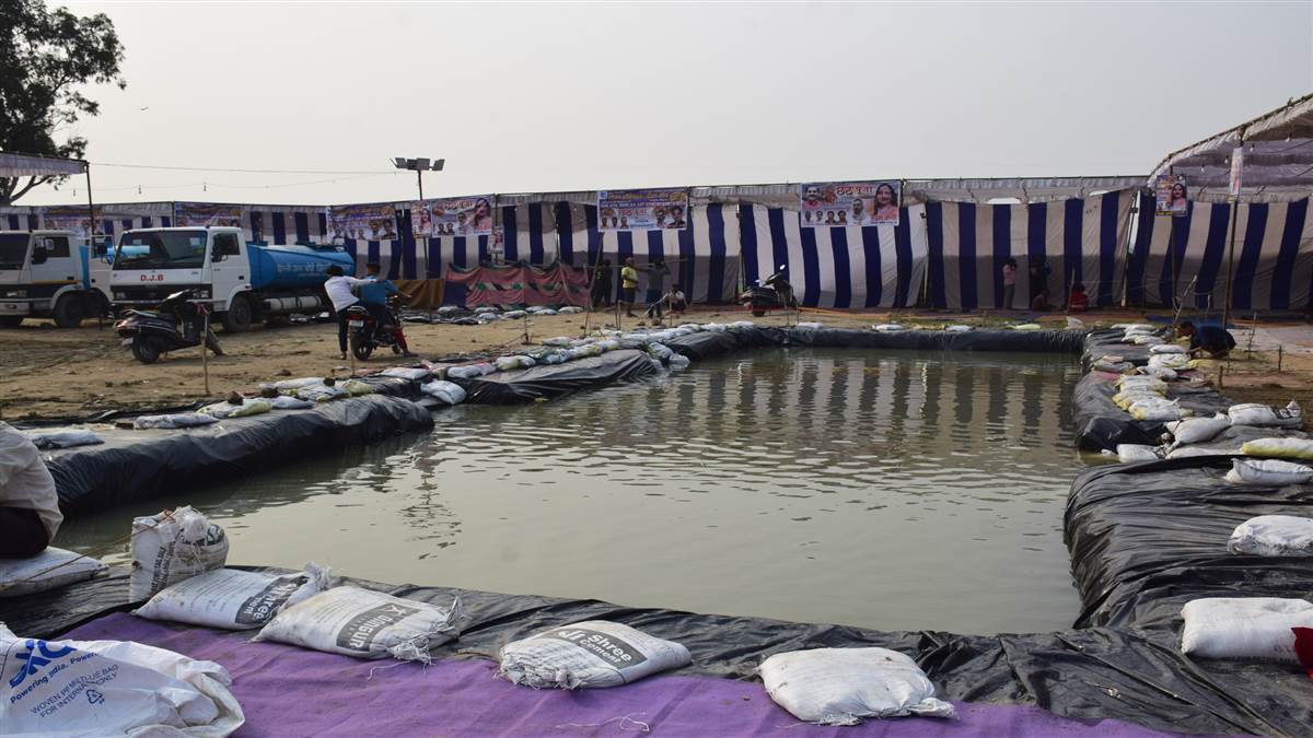 ncr chath pooja celebrations return to yamuna river in delhi